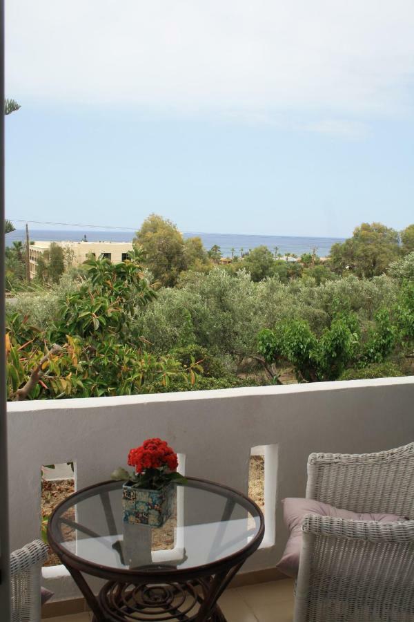 Romantic Apartment Adelianos Kampos Bagian luar foto